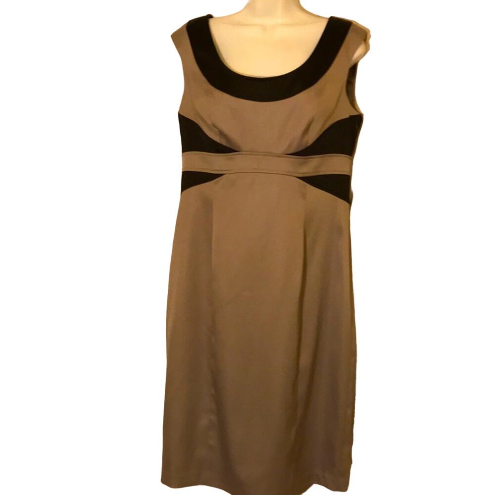 NWT. London Style Dress. 12